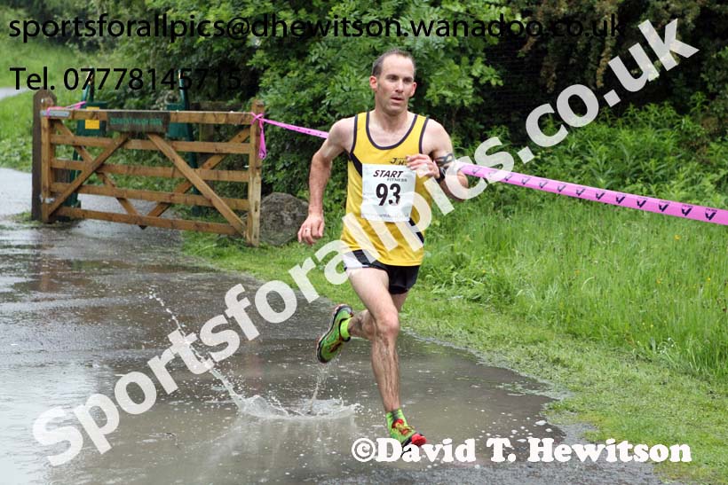 Andy Burn (Jarrow) 2nd in the George Ogle Memorial 10k. Photo: David T. Hewitson/Sports for All Pics